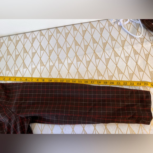 BCBG MAXAZRIA NWT Vintage Plaid Knee Length Belted Coat Size 12 - Picture 16 of 16